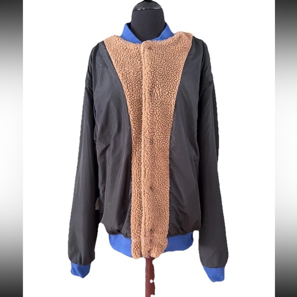 Urban Outfitters Flower Patch Full Button Teddy Fleece Varsity Jacket Size Large - Picture 9 of 11